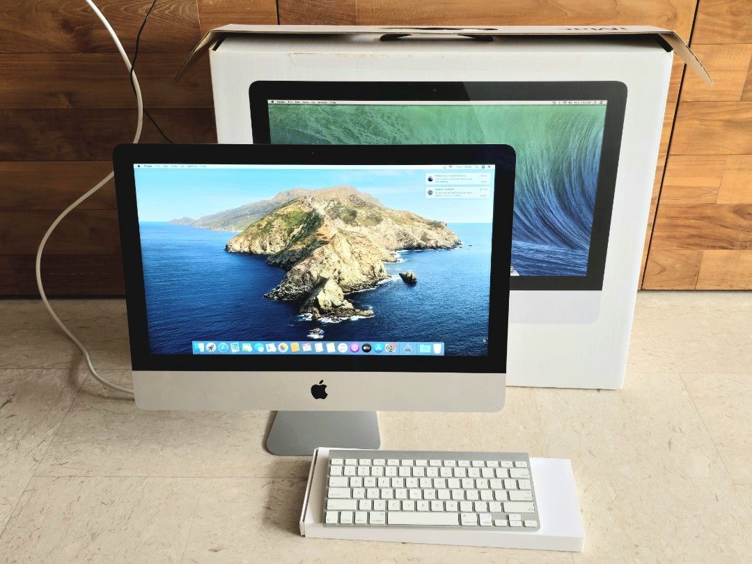 Desktop Computer - Apple iMac 21.5" (Late 2013)- like new