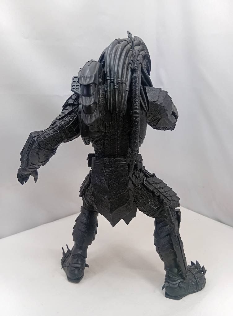 Furyu AVP 10" Predator Black Version PVC Statue Figure (Category: Figurines & Statues) located in Quezon City. Submitted by ToyzzKoleksyon (Listing ID 1429393157, Image 3). Description: Authentic/Branded. -Price: 1,800 -Condition: AS IS. Good. OLD STOCK. -Issue: MISSING SHOULDER GUN. -What you see is what you get. -Please check photos for issues. -Pm me for questions. -Location: Quezon City b134ao.