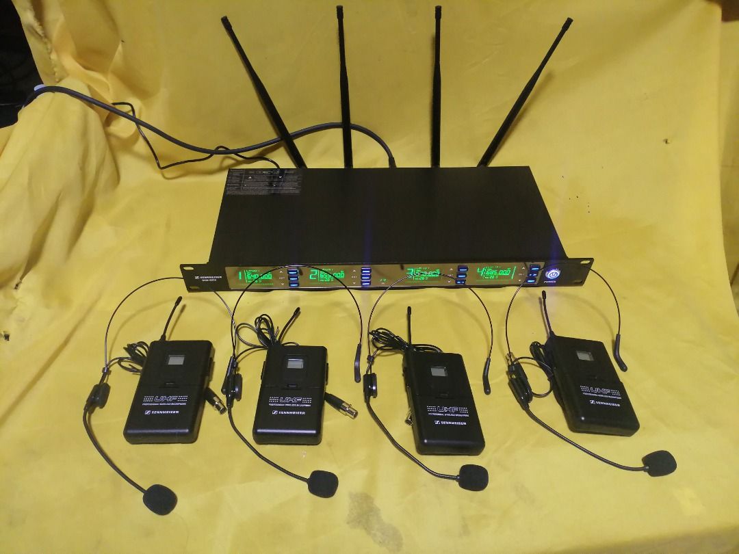 Headworn lapel wireless microphone (Category: Microphones) located in Quezon City. Submitted by newwhale.f1c027 (Listing ID 1429443877, Image 1). Description: P10500 headworn lapel 4chanel wireless microphone. Changeable frequency Brandnew pick up Lagro fairview Q.C. or via delivery lalamove rider po. Delivery fee sagot po ni buyer.. Pwed din kayo ang mag book ng rider...