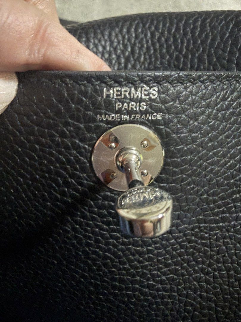 Hermes Paris Black Handbag (Category: Luxury Bags & Wallets) located in Quezon City. Submitted by syogrl (Listing ID 1429452148, Image 1). Description: Mini lindy black silver hardware Brand new Premium quality.