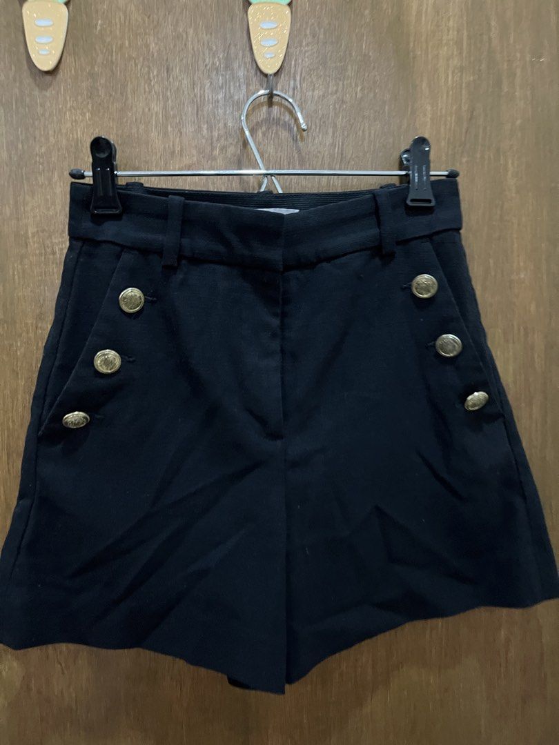 H&M Black Shorts with Gold Buttons (Category: Shorts) located in Caloocan City. Submitted by declutter_club (Listing ID 1429380454, Image 1). Description: Fits XXS to XS Fits 25 inches waist Still in good condition Not available in H&M website anymore.