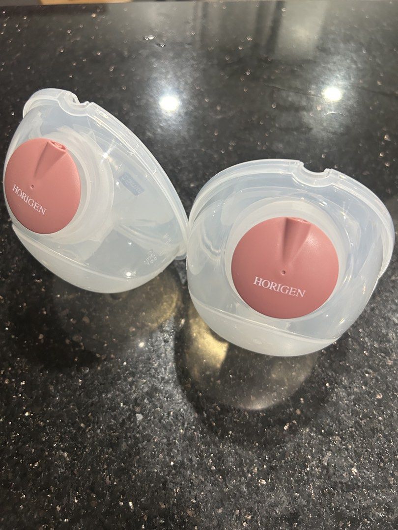 Horigen Decent Go (Category: Breastfeeding & Bottle Feeding) located in Baguio. Submitted by gray0912 (Listing ID 1429463710, Image 2). Description: Baguio Location Excellent condition With 25mm flange inserts.