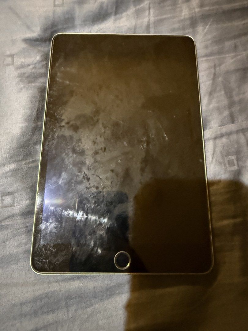 IPAD MINI 4 (Category: iPad) located in Shah Alam. Submitted by thedonuts.co (Listing ID 1429478337, Image 1). Description: Selling my Apple iPad. Still working perfectly, suitable for study, browsing, YouTube, and light gaming. Ipad only no box and charger .