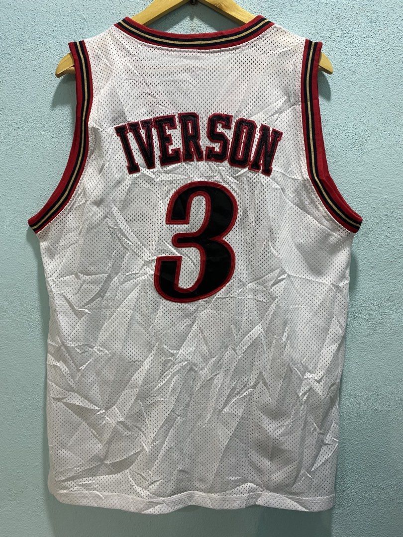 Jersey (Category: Activewear) located in Bachok. Submitted by duniabundle30 (Listing ID 1429452813, Image 3). Description: NBA Jersey pit 22 labuh 31 MLB Jersey pit 24 labuh 31 Condition semua baru .