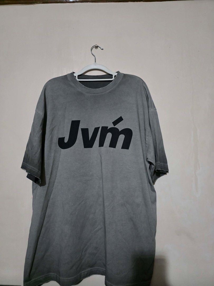 JVM Gray Graphic T-shirt (Category: Tshirts & Polo Shirts ) located in San Fernando. Submitted by bizarrethrifting (Listing ID 1429353644, Image 1). Description: Large to Xl Fittings Heavy Cotton Very good material Like new No sign of usage.