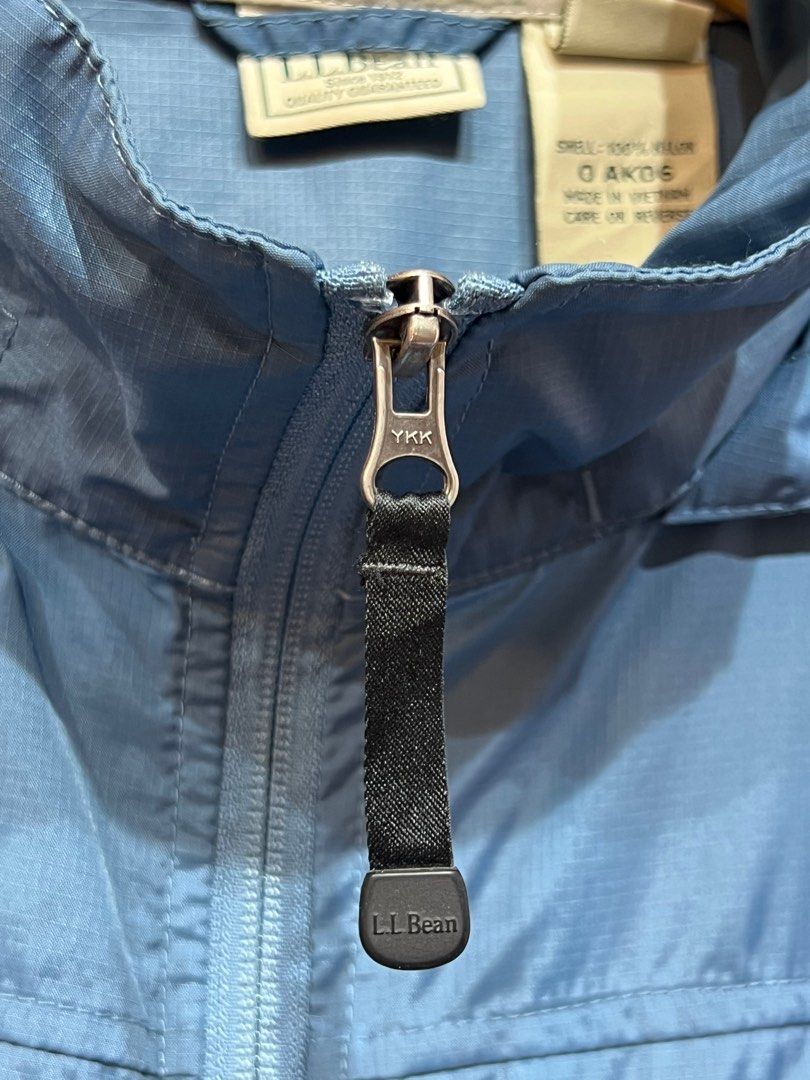 LL Bean Stowaway Rain Jacket (Category: Coats, Jackets and Outerwear) located in Angeles City. Submitted by rarijawnz (Listing ID 1429435912, Image 3). Description: LL Bean Stowaway Rain Jacket Waterproof Size XL 26x30 .
