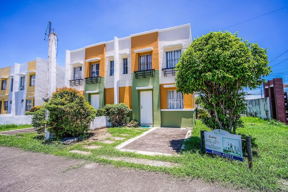 (Category: ) located in . Submitted by emabapo_realty (Listing ID 1429394956, Image 1). Description: .