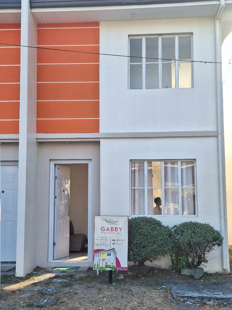 (Category: ) located in . Submitted by emabapo_realty (Listing ID 1429388026, Image 1). Description: .