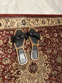 (Category: ) located in . Submitted by sanasaa (Listing ID 1429426712, Image 1). Description: .