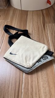 （分類：）位於 。 由 error42o 提交（商品編號 1429415003，圖片 1）。簡介： 。