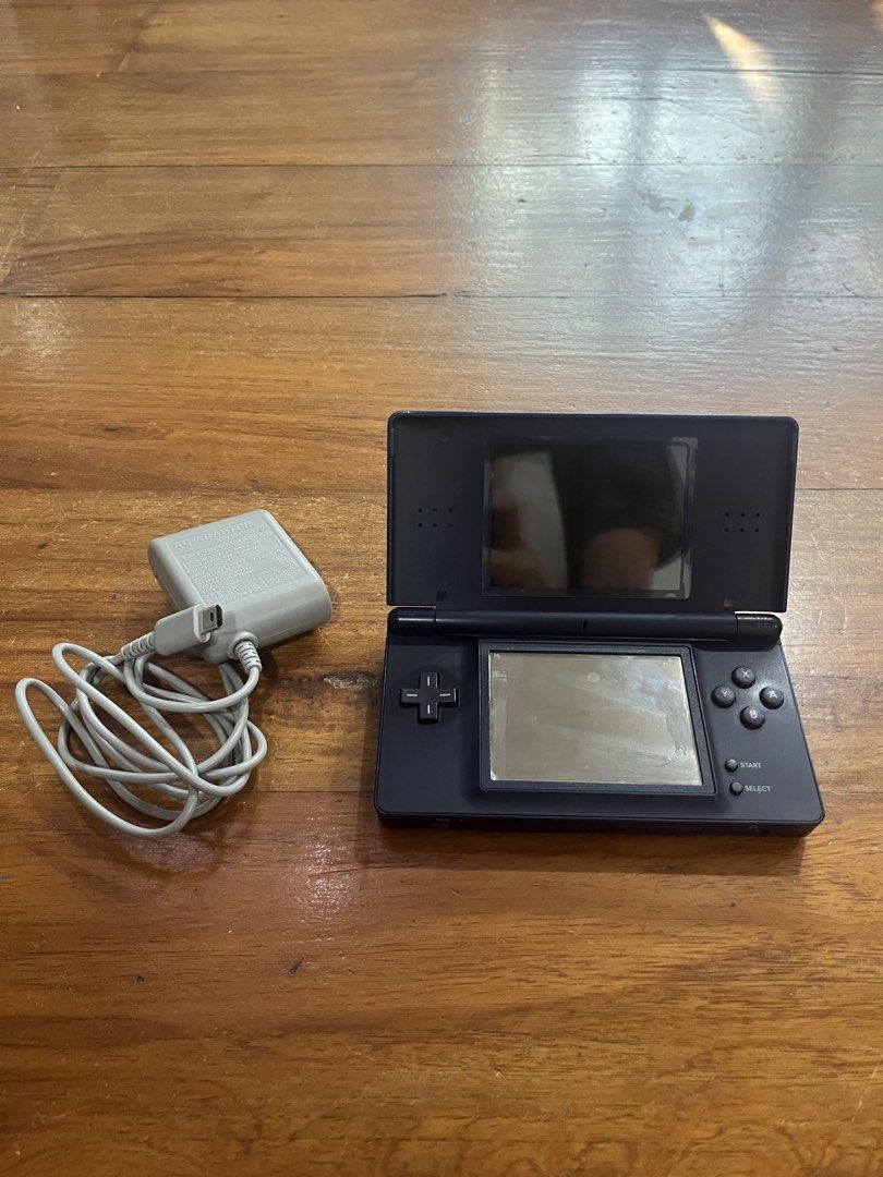 Nintendo (iQue) ds lite (Dark blue) (Category: Nintendo) located in Iloilo. Submitted by joakimnnn (Listing ID 1429352138, Image 1). Description: Nintendo IQue ds lite (Dark blue colorway) rare -Includes, charger, console, gba cover, and stylus - In Very good condition. Both screens work. It reads both gba and ds games. Ready to play! Mop: Paymaya or Gcash .