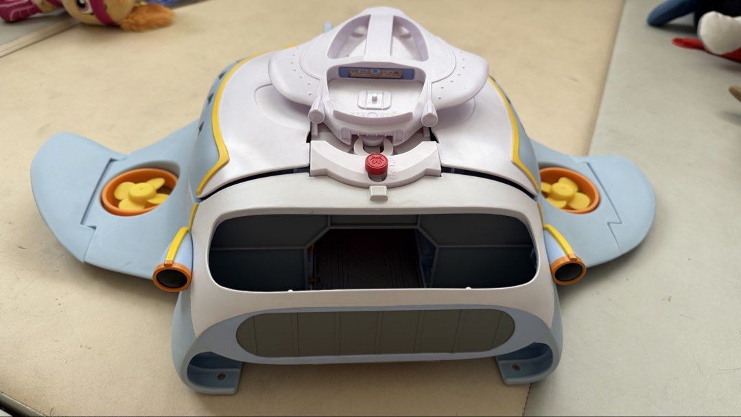 Octonauts Above & Beyond OctoRay Headquarters Playset (Category: Kids Toys) located in Pasig City. Submitted by montikids915 (Listing ID 1429373154, Image 2). Description: RFS: Decluttering.