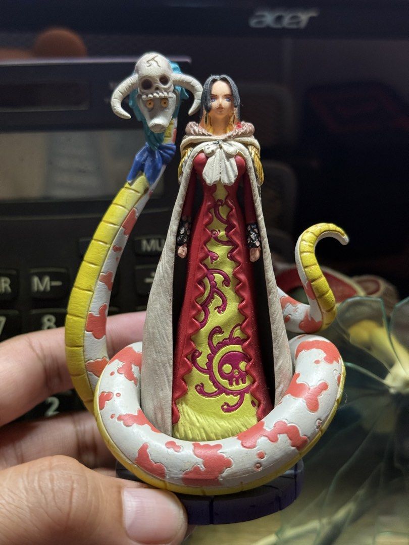 One Piece Boa Hancock Figure (Category: Figurines & Statues) located in Quezon City. Submitted by kulotskiz (Listing ID 1429502973, Image 2). Description: Authentic As is Pm me for details.