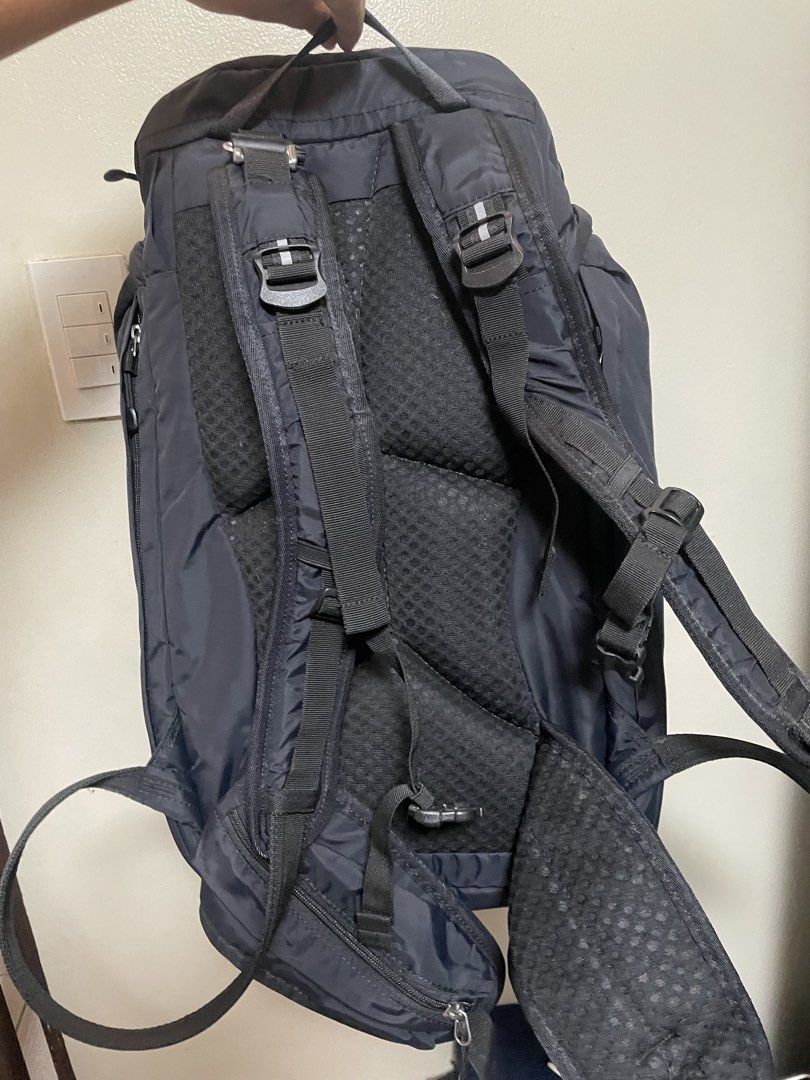 Pacsafe Anti-theft Backpack (Category: Backpacks) located in Del Monte. Submitted by aleckpo (Listing ID 1429492905, Image 2). Description: .