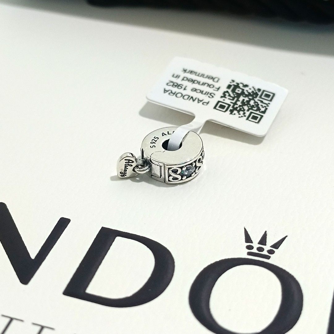 Pandora Always Clip Charm (Category: Charms) located in Santa Rosa. Submitted by love.jewels (Listing ID 1429491256, Image 2). Description: ALL ITEMS ARE NEGOTIABLE, YOU ARE FREE TO MAKE AN OFFER, I. WILL GIVE YOU THE BEST PRICE 😍 ALL BRANDNEW NOT PRELOVED NOT SECOND-HAND FROM FACTORY FOR BRACELET 16-21 CM AVAILABLE SIZES FOR RING 5-10 AVAILABLE SIZE.