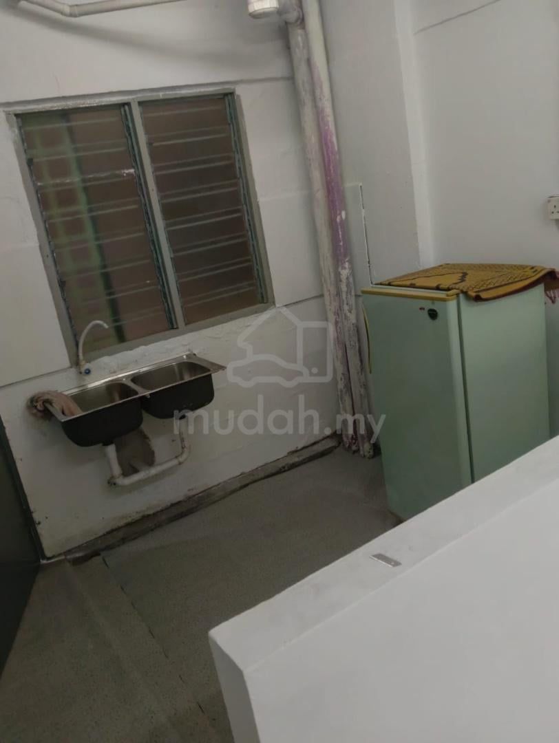 Pangsapuri Segar Ria Cheras Taman Midah Connaught, Property, Rentals on ...