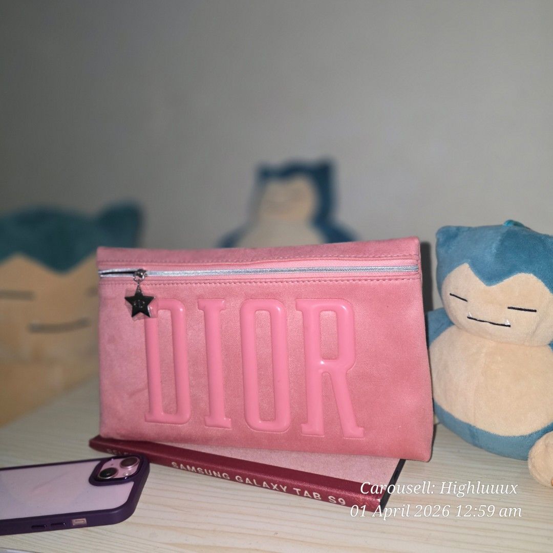 DIOR PINK VIP Gift Vanity Bag (Category: Luxury Bags & Wallets) located in Pasay City. Submitted by highluuux (Listing ID 1429489806, Image 1). Description: -Same size with 11 inch Galaxy Tablet -Can fit Kindle paperwhite 11th gen. -New with box. Opened only to check but did not use since 11 inch tablet cannot fully fit. TMI tho SKL: *I love this especially its color. I only bought this as pouch for my tablet but it did not really fit and also I 