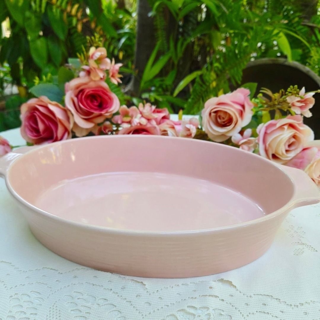 Pink Ceramic Bakeware (Category: Bakeware) located in Taguig. Submitted by poshdepot_ (Listing ID 1429350789, Image 1). Description: New/unused with box D: 12" x 9" H: 2.5" .
