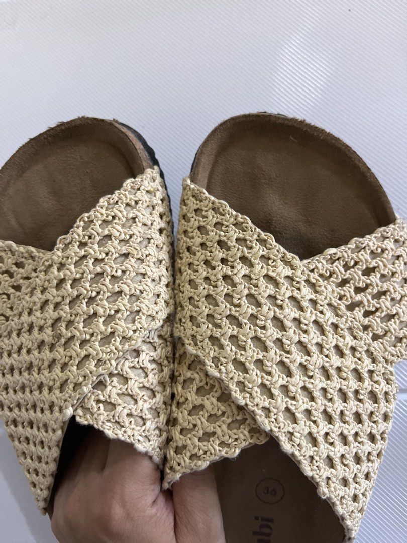 Rubi Woven/Beach Sandals (Birks inspired) (Category: Flats & Sandals) located in Muntinlupa City. Submitted by grace.declutters (Listing ID 1429388959, Image 3). Description: Used couple of times (2-3x). Bought it for ₱600+. Very nice sandals for beach or for strolling around this summer! Selling low, price still negotiable. RFS: decluttering.