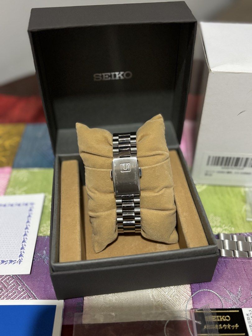 Seiko SARB033 Automatic Watch (Category: Luxury Watches) located in Makati City. Submitted by eric103 (Listing ID 1429455561, Image 3). Description: Seiko SARB033 JDM automatic watch with a black dial. Includes the original box, papers, tags and extra links. Includes Uncle Seiko lincoln bracelet 38mm 6R15D movement.