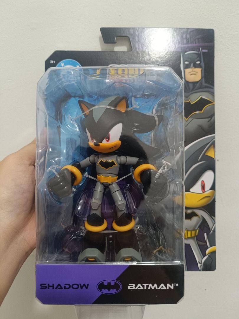 Shadow as Batman & Knuckles as Superman set (Sonic x DC) (Category: Figurines & Statues) located in Bulacan. Submitted by ernesto_12 (Listing ID 1429399332, Image 3). Description: Brandnew/Sealed Sonic the Hedgehog x DC Comics Action Figure - Shadow as Batman - Knuckles as Superman No breaking of set Marilao Bulacan Payment via gcash or Landbank/BDO only .