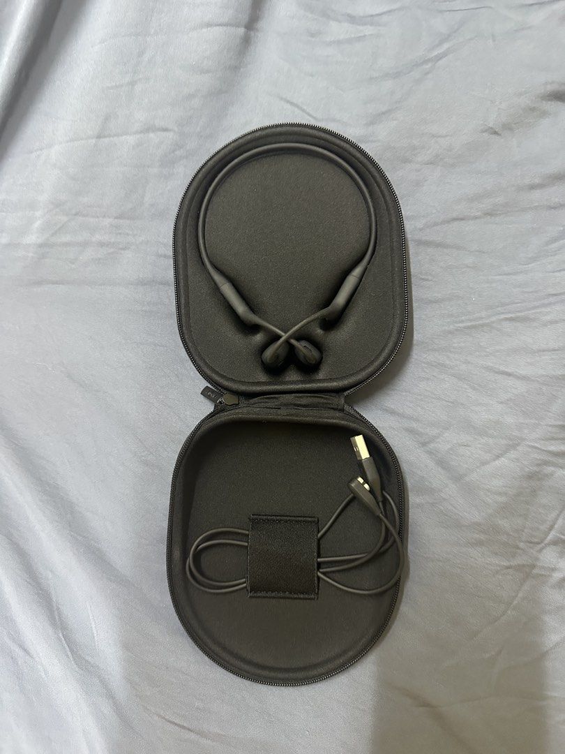 Shokz OpenRun Pro Mini Bone Conduction Headphones (Category: Headphones & Headsets) located in Manila. Submitted by declutteringlot (Listing ID 1429460361, Image 1). Description: Used for 2-3 times then switched to speakers. Bought in Korea airport.