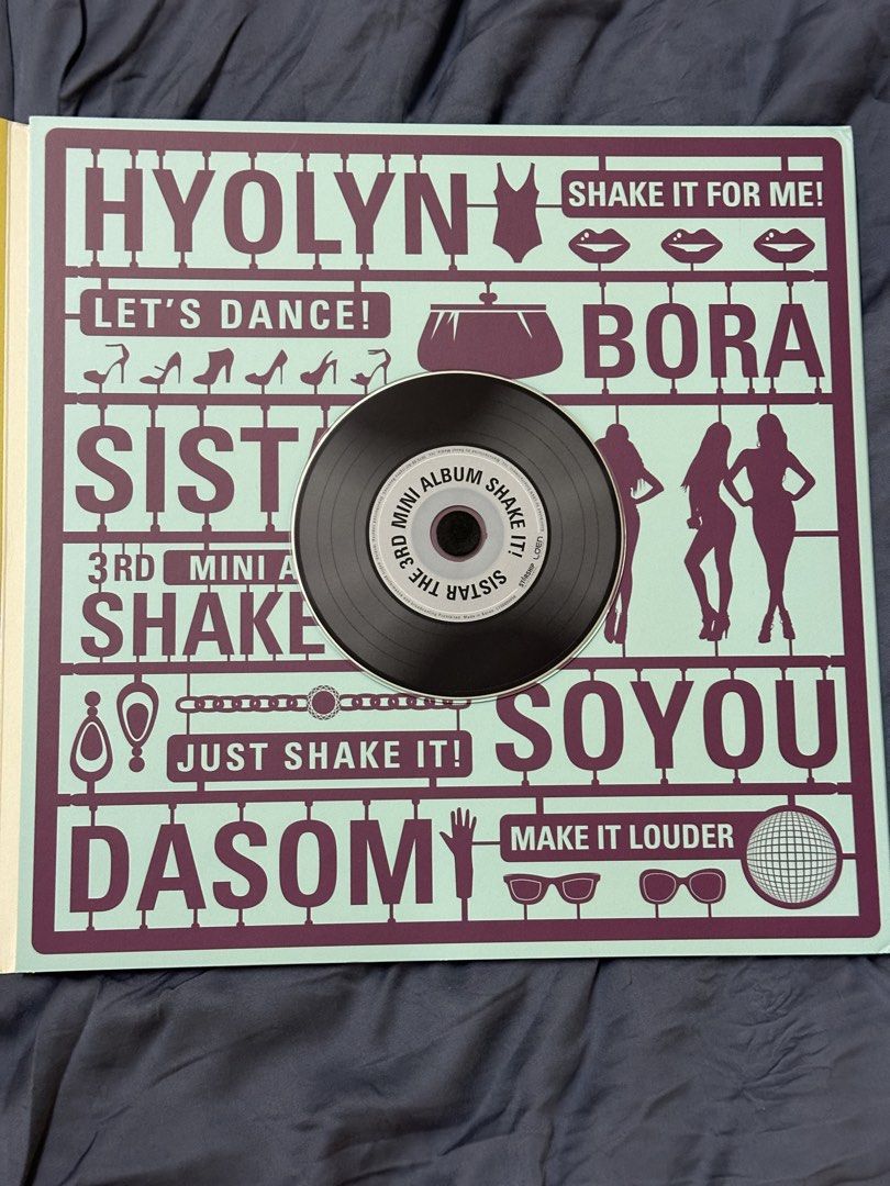 SISTAR - Shake It (Members Signed) (Category: K-Wave Merchandise) located in Manila. Submitted by declutteringlot (Listing ID 1429470770, Image 3). Description: Bought from mwave meet and greet.