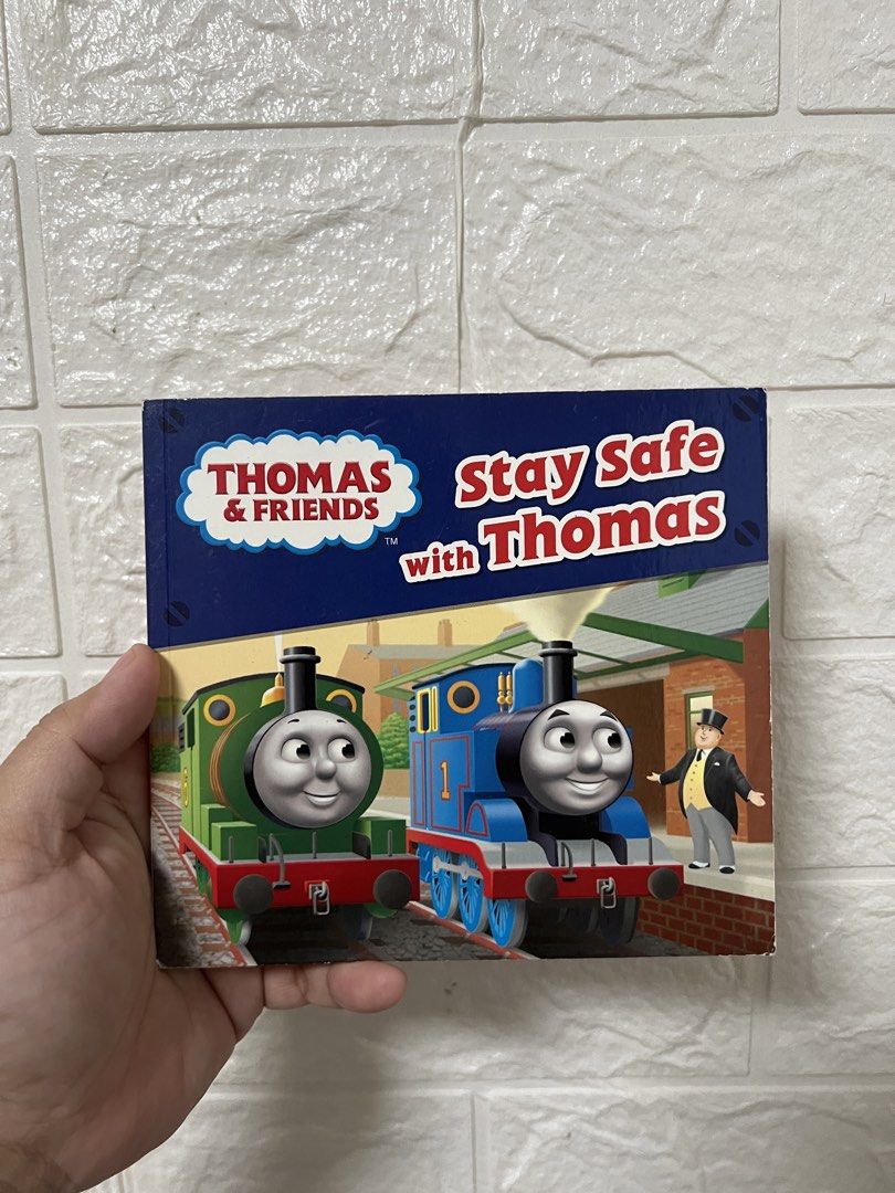 Thomas & Friends Children's Books (Category: Children's Books) located in Manila. Submitted by geboi18 (Listing ID 1429359296, Image 2). Description: Pre loved childrens books (4pcs paper back, 1 hard bound) Paperback- 50 each Hard bound- 70 Take all for 245 pesos "Express coming through"- see pic for the flaw (35 pesos) Buyer will shoulder SF.