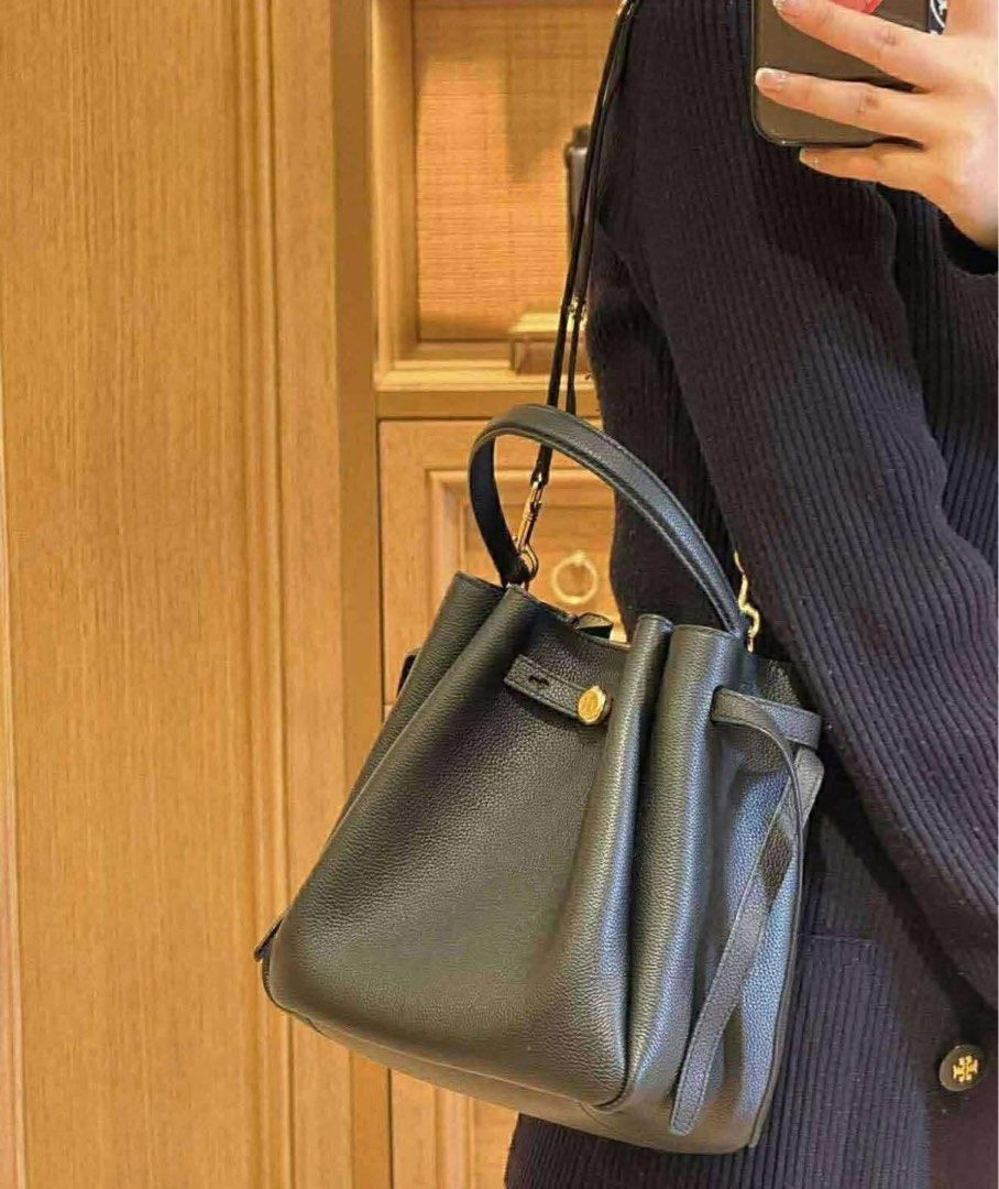 Tory Burch Romy Bucket Bag (Category: Luxury Bags & Wallets) located in Mabalacat. Submitted by maiyasluxurybagshoppe (Listing ID 1429389276, Image 2). Description: .