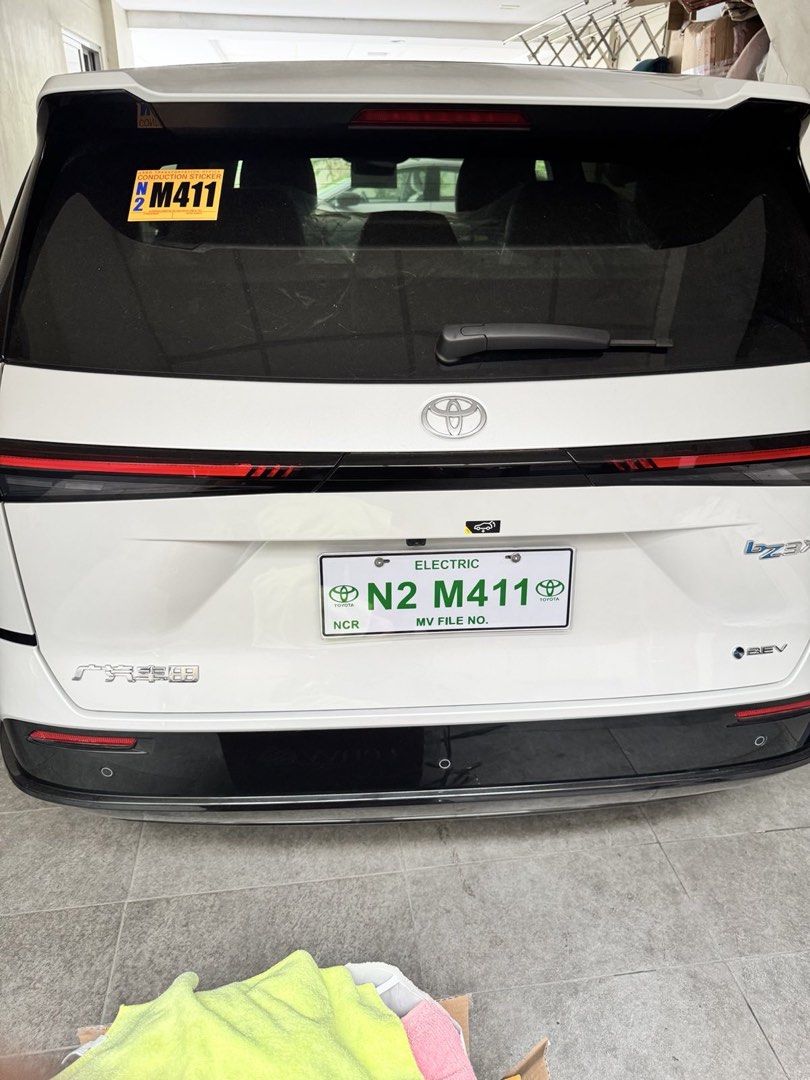 Toyota BZ3X 610 Max Auto (Category: New Cars) located in Quezon City. Submitted by acc325 (Listing ID 1429367610, Image 3). Description: ⚡️ PEARL WHITE. TOP SPEC. ZERO COMPROMISE. ⚡️ 🚗 bZ3X 610 Max – Premium Unit Available If you’re looking for an EV that stands above everything else on the road, this is it. Not the base. Not mid-tier. This is the 610 Max — fully loaded 🔥 What makes this unit different: • 💎 Pearl White (Premium Color) – rare, 