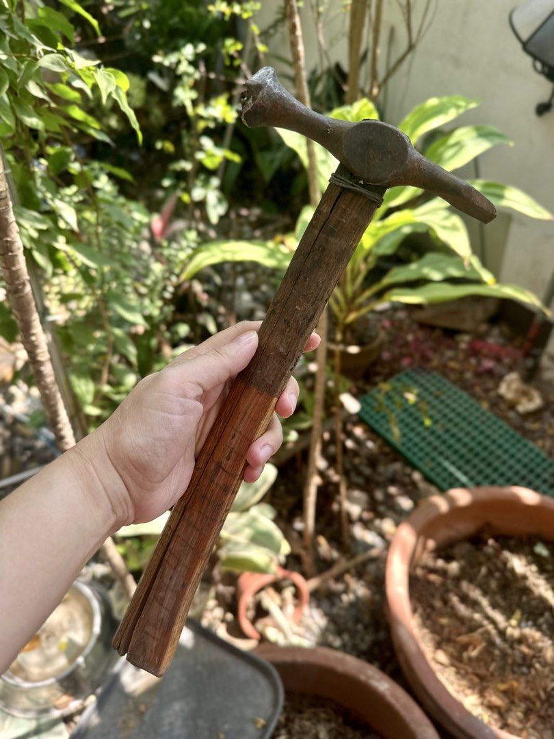 Vintage Hammer with Wooden Handle (Category: Construction Tools & Equipment) located in Davao. Submitted by furendorithrifter (Listing ID 1429499600, Image 2). Description: .