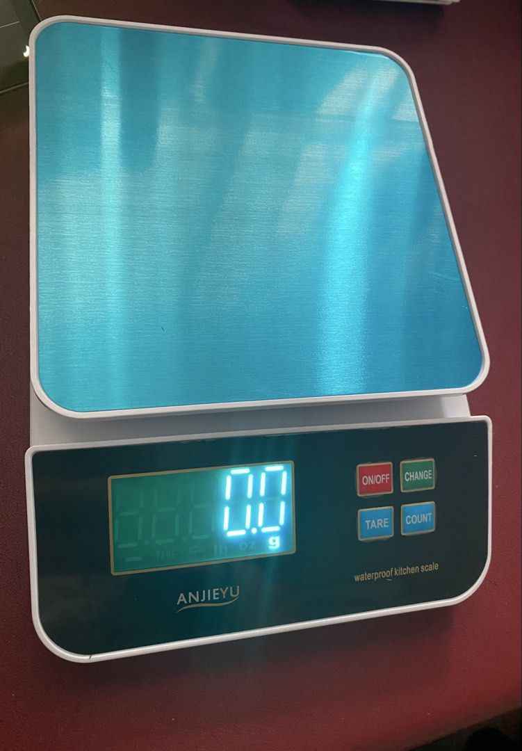 Waterproof Kitchen-Coffee Scale (Category: Bakeware) located in Las Pinas. Submitted by elnictomasco (Listing ID 1429379331, Image 2). Description: Waterproof Digital Kitchen-Coffee Shop-Bakery Scale Rechargeable USB Capacity: 3kg x 0.1g Conversion: grams, oz, lb Display: LED Pick up or Shipping: LBC | Lalamove 📍Las Pinas City, Metro Manila .