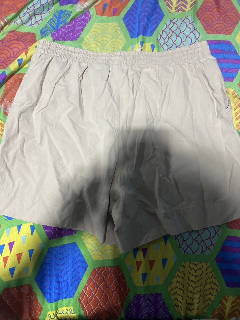 White Stag Beige Shorts Size L (Category: Shorts) located in Abucay. Submitted by selftaught (Listing ID 1429490358, Image 2). Description: .