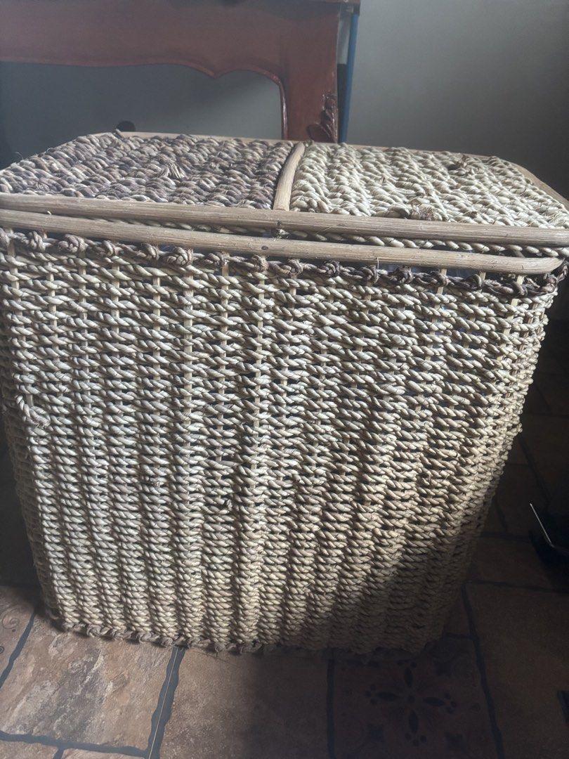 Woven Storage Basket with Lid (Category: Storage Boxes & Baskets) located in Las Pinas. Submitted by declutterdownsize (Listing ID 1429500827, Image 1). Description: Cover was detached Big size.