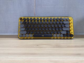 Logitech POP Keys Wireless Keyboard (90% New)