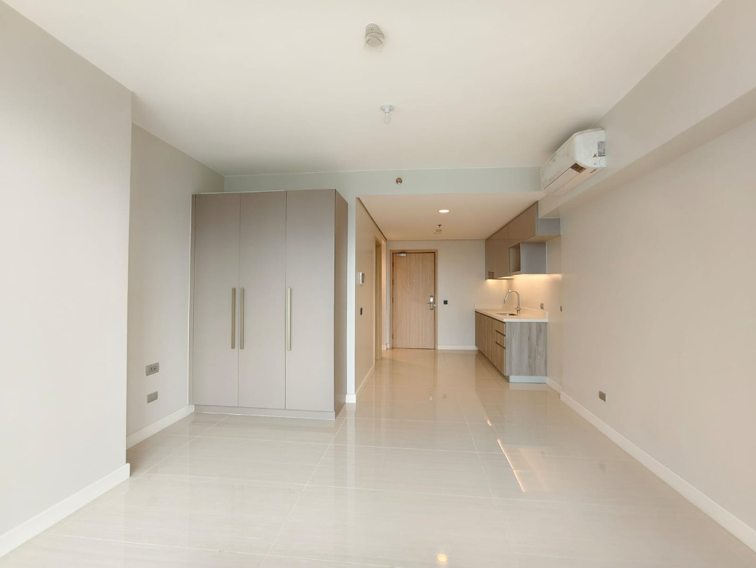(Category: ) located in . Submitted by realtorrachelle (Listing ID 1424602607, Image 1). Description: .