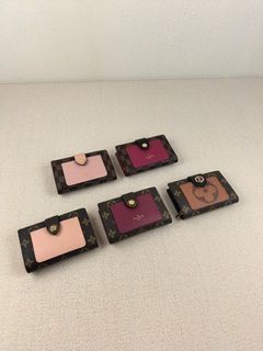 （分類：）位於 。 由 emilija-0510 提交（商品編號 1424587696，圖片 1）。簡介： 。