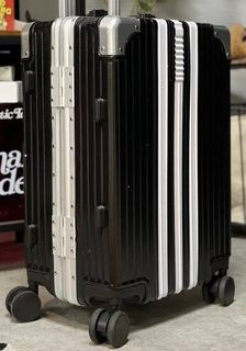 （分類：）位於 。 由 sorchi76 提交（商品編號 1424642270，圖片 1）。簡介： 。