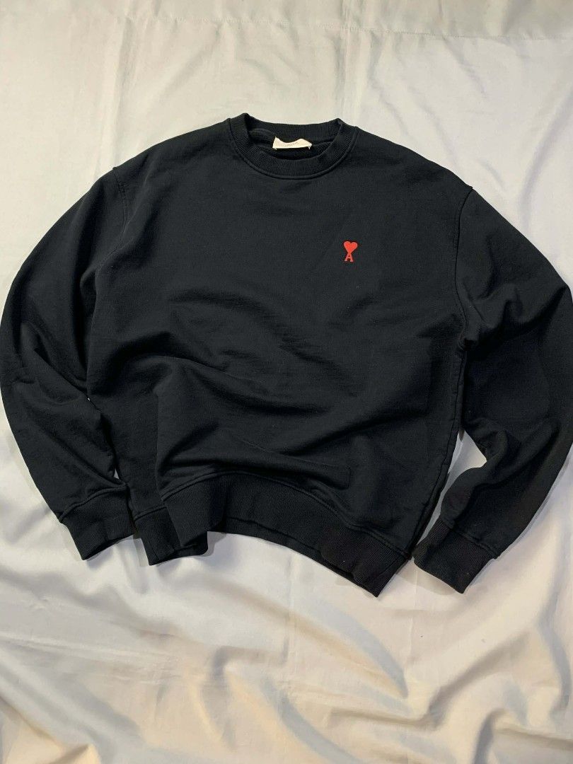 Ami paris black sweater (Category: Coats, Jackets and Outerwear) located in Manila. Submitted by cold_stuff (Listing ID 1424670228, Image 2). Description: Good as new Large to XL fittings 24x28.
