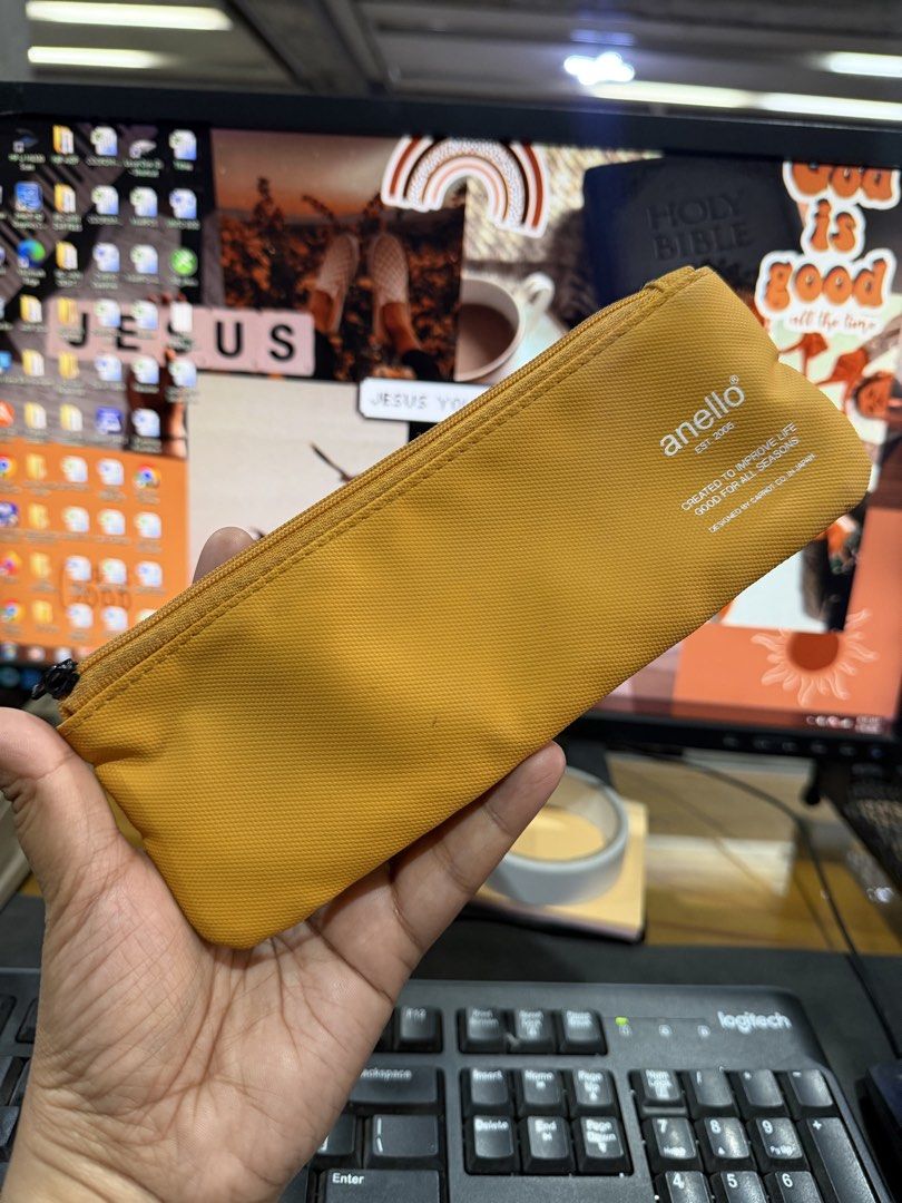 Anello Pencil Case (Category: Cases & Sleeves) located in Bacolod City. Submitted by charmvault (Listing ID 1424528400, Image 1). Description: 📌Anello Pencil Case in Mustard •Authentic •From Japan🇯🇵 •Like New | Need wash •Pass sa barat!!! 🏷️₱300 last price + SF Bacolod Based.