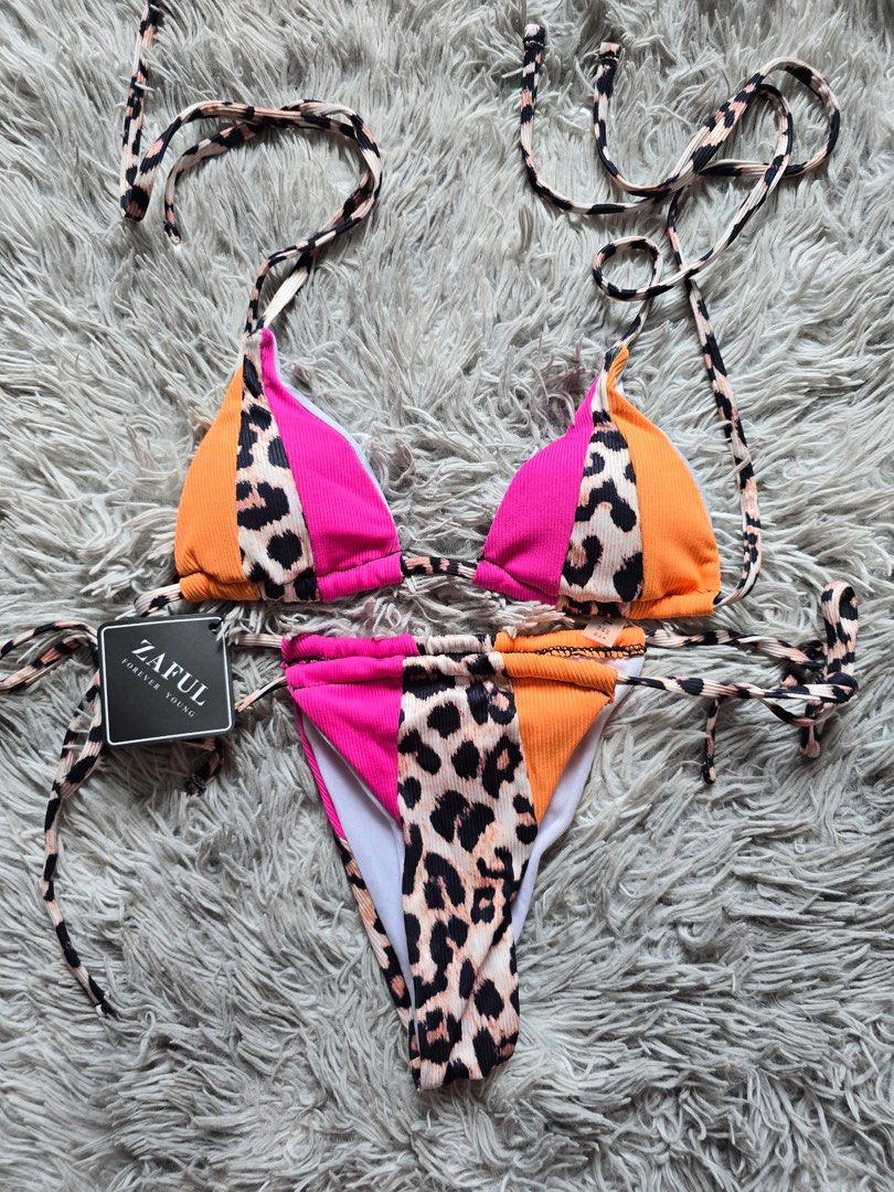 Animal Print Bikini (Category: Bikinis & Swimsuits) located in Caloocan City. Submitted by skeeeeeeeeeks (Listing ID 1424678903, Image 1). Description: .