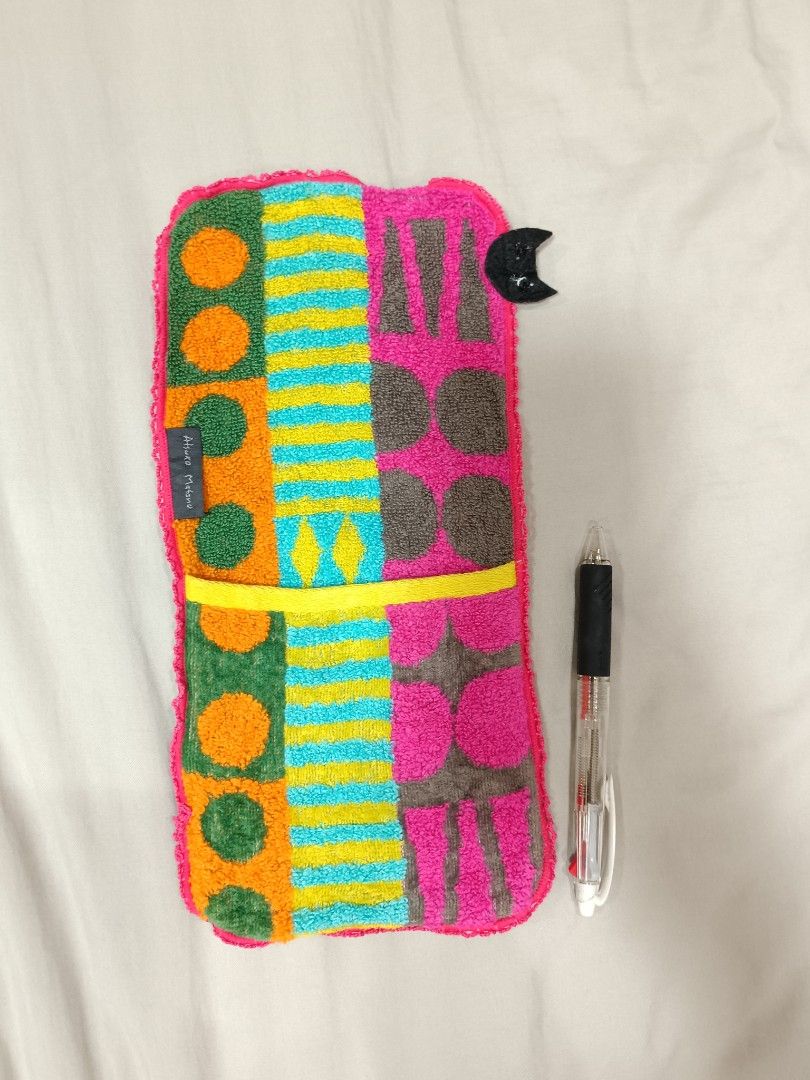 Atsuko Matano Striped and Patterned Towel and Tissue holder (Category: Bedding & Towels) located in Makati City. Submitted by jstreasuredfinds (Listing ID 1424679121, Image 3). Description: Complete your cute and cozy corner with Atsuko Matano face towel and matching tissue holder 🐱✨ Soft, high-quality Japan fabric that’s gentle on the skin — plus a tissue holder that adds that playful cat charm to your space. Perfect for your bathroom, vanity, 