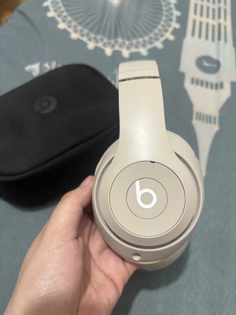 Beats Studio3 Wireless Headphones (Category: Headphones & Headsets) located in Manila. Submitted by prejolacj61226 (Listing ID 1424568156, Image 1). Description: FOR SALE: slightly used/Like New Beats Studio Pro Wireless Headphones Market price: 18,990 Selling Price: 10,000 Color: Sandstone Website: https://www.beatsbydre.com/headphones/studio-pro-wireless/MQTR3/sandstone FEATURES: V Wireless, Over-Ear Noise-Cancelling Headphones Active Noise Can