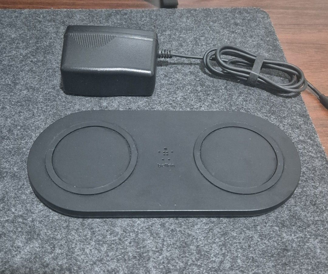 Belkin BOOST↑CHARGE Wireless Charging Dual Pad 10W (Category: Chargers & Cables) located in Dasmarinas. Submitted by bzbeezcar0u5el1 (Listing ID 1424635684, Image 1). Description: - Simultaneously charge two devices wirelessly - 10W output - Designed in California - Includes power adapter - Model: WIZ005 - Made in Vietnam.