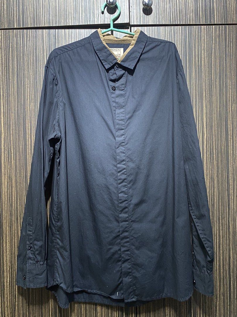 Bench Long Sleeve Shirt - XL (Category: Tshirts & Polo Shirts ) located in Taguig. Submitted by ciareal (Listing ID 1424603467, Image 1). Description: 👚 Rfs: Decluttering. 💸 MOP: Gcash/Maribank 📦 via lalamove or delivery only, no meetups unless meetup place is nearby.