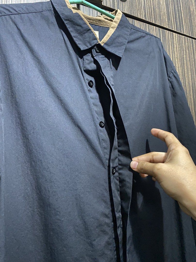 Bench Long Sleeve Shirt - XL (Category: Tshirts & Polo Shirts ) located in Taguig. Submitted by ciareal (Listing ID 1424603467, Image 3). Description: 👚 Rfs: Decluttering. 💸 MOP: Gcash/Maribank 📦 via lalamove or delivery only, no meetups unless meetup place is nearby.