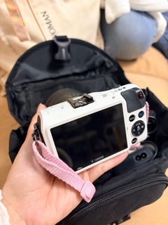 （分類：）位於 。 由 fioneleetw 提交（商品編號 1424570139，圖片 1）。簡介： 。