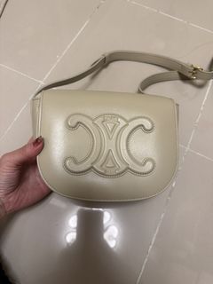 （分類：）位於 。 由 ch725 提交（商品編號 1424649272，圖片 1）。簡介： 。