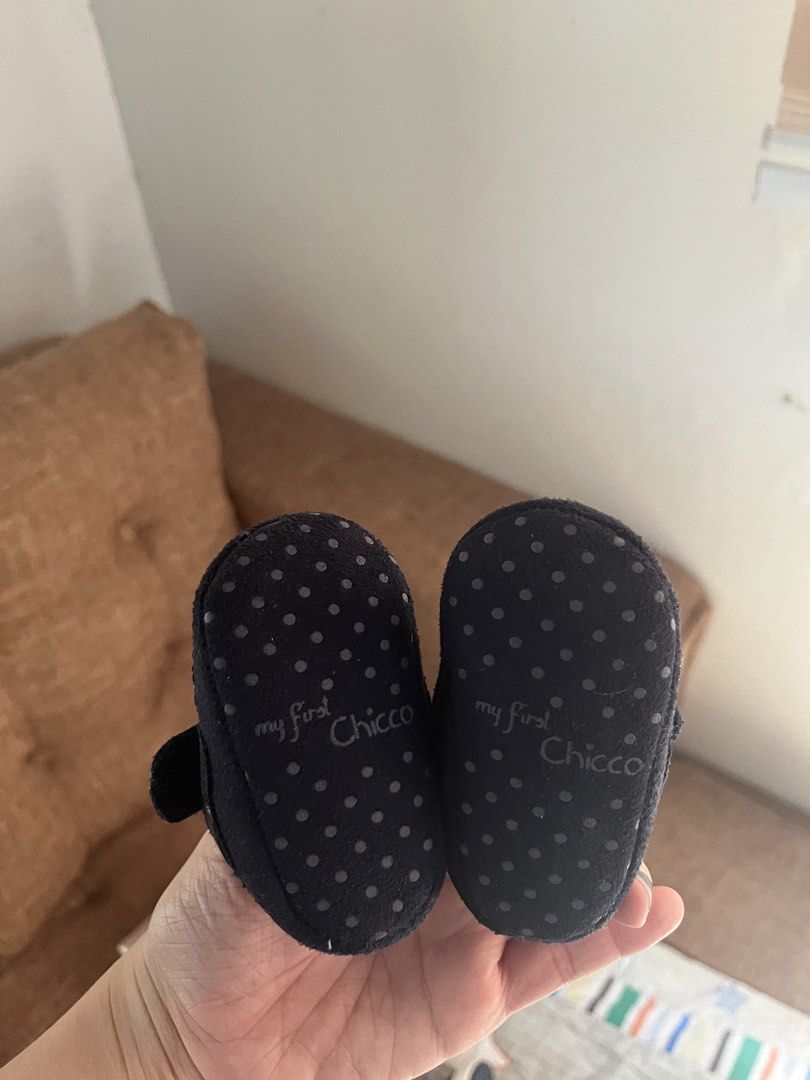 Chicco Baby Shoes (Category: Babies & Kids Fashion) located in Mexico. Submitted by drei_declutter (Listing ID 1424562404, Image 2). Description: Like new Chicco Baby Shoes Size Euro 15.