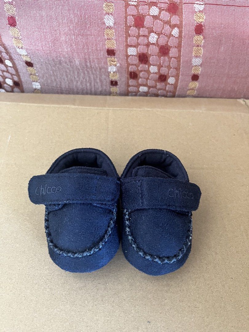 Chicco Baby Shoes (Category: Babies & Kids Fashion) located in Mexico. Submitted by drei_declutter (Listing ID 1424562404, Image 1). Description: Like new Chicco Baby Shoes Size Euro 15.
